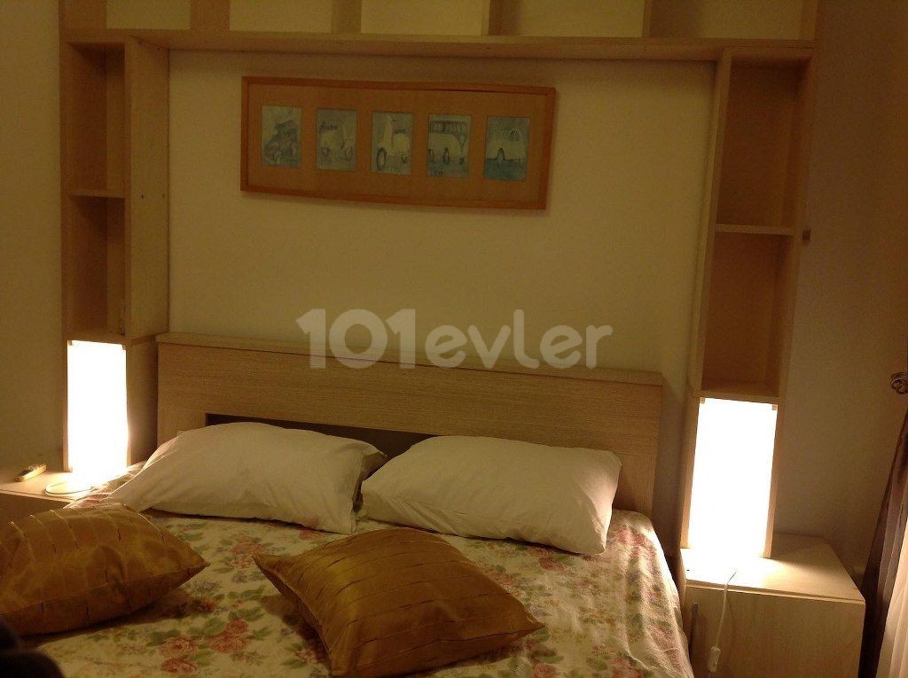 Хорошая 3-спальная квартира с прекрасным видом на море и горы, расположенная за муниципалитетом Алсанджак Кирении (для продажи)