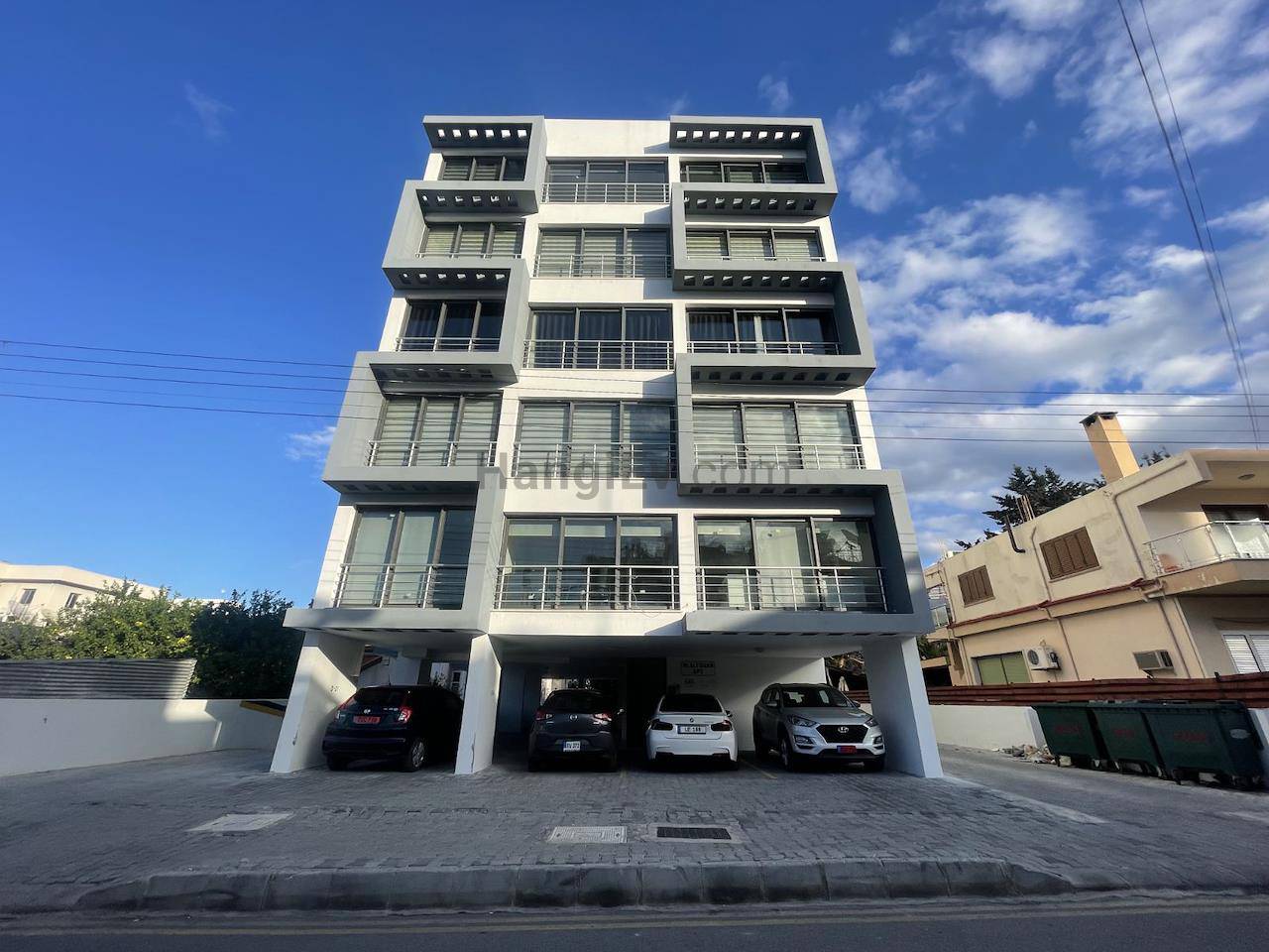 Северный Кипр Центр Кирении продажа квартира с лифтом