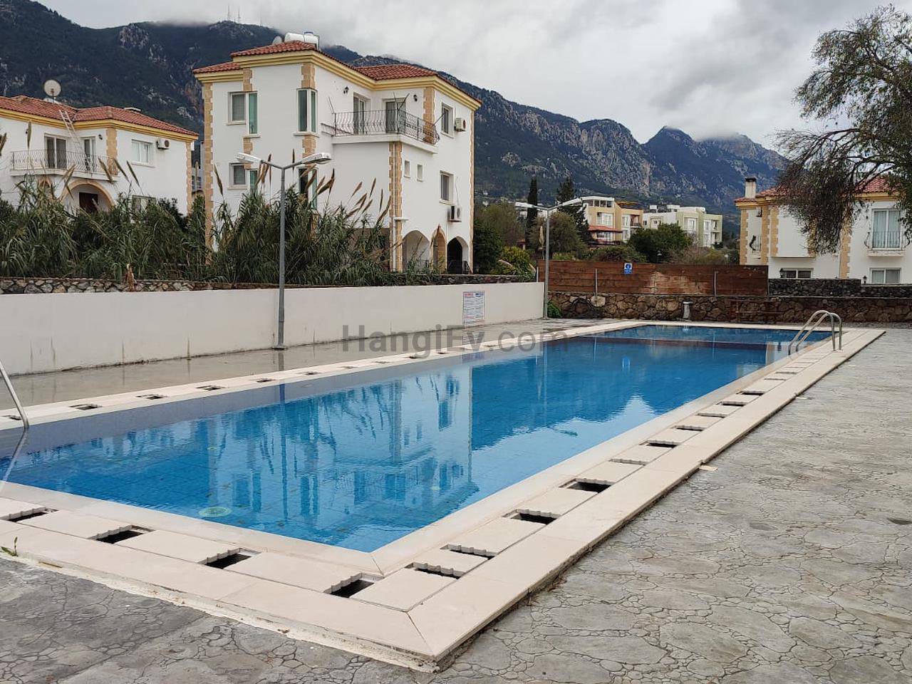 Кирения Алсанжак аренда квартира с садом с собственным бассейн